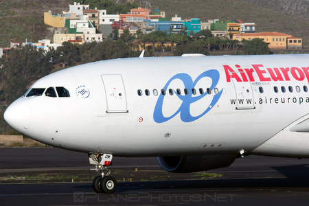 Airbus A330-202 - EC-KOM operated by Air Europa