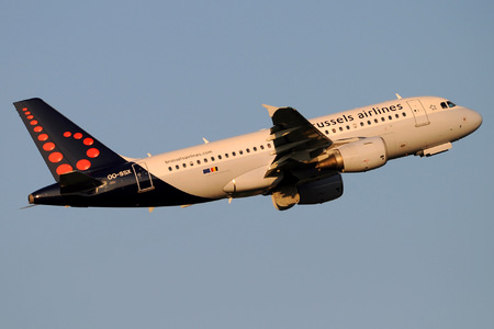 Airbus A319-111 - OO-SSX operated by Brussels Airlines