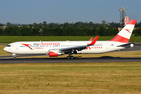 Boeing 767-300ER - OE-LAY operated by Austrian Airlines