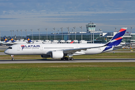 Airbus A350-941 - A7-AMA operated by Qatar Airways