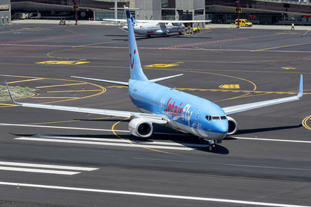 Boeing 737-800 - OO-JAQ operated by Jetairfly