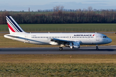 Airbus A320-214 - F-GKXZ operated by Air France