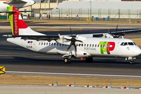 ATR 72-212A - CS-DJB operated by TAP Express