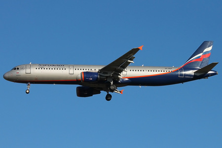 Airbus A321-211 - VP-BUP operated by Aeroflot