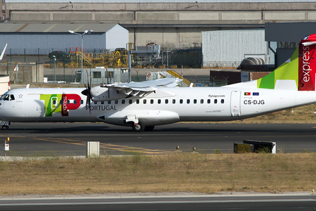 ATR 72-600 - CS-DJG operated by TAP Express