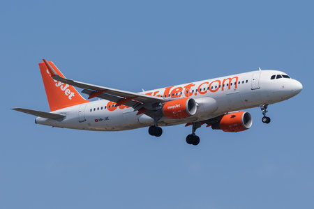 Airbus A320-214 - HB-JXE operated by easyJet Switzerland