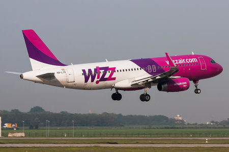Airbus A320-232 - HA-LYD operated by Wizz Air