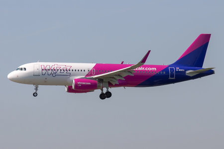 Airbus A320-232 - G-WUKA operated by Wizz Air UK