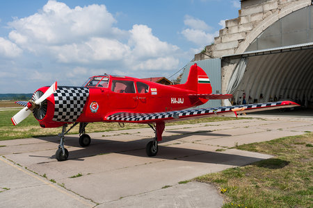 Yakovlev Yak-18T - HA-JAJ operated by Private operator
