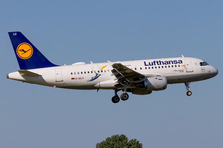 Airbus A319-114 - D-AILU operated by Lufthansa
