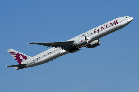 Boeing 777-300ER - A7-BAU operated by Qatar Airways