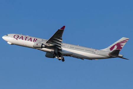 Airbus A330-302 - A7-AEE operated by Qatar Airways