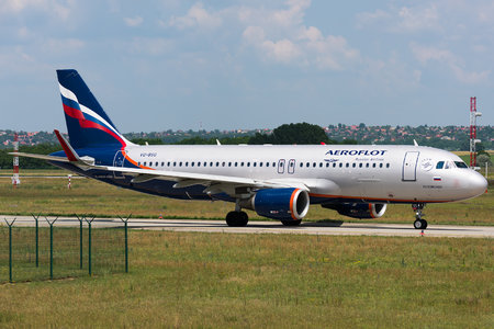 Airbus A320-214 - VQ-BSG operated by Aeroflot