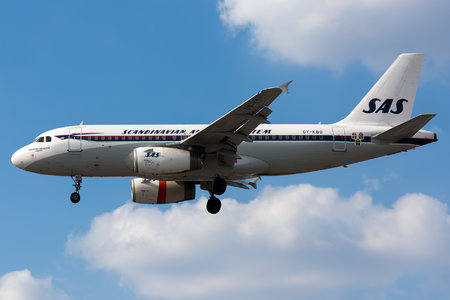 Airbus A319-132 - OY-KBO operated by Scandinavian Airlines (SAS)