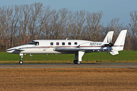 Beechcraft 2000A Starship - N8244L operated by Private operator