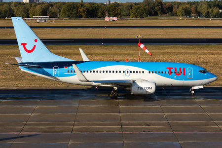 Boeing 737-700 - D-AHXG operated by TUIfly