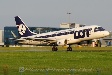 Embraer E170STD (ERJ-170-100STD) - SP-LDA operated by LOT Polish Airlines