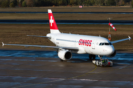 Airbus A319-111 - HB-IPX operated by Swiss International Air Lines