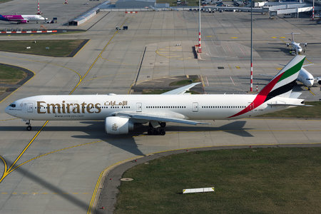 Boeing 777-300ER - A6-ENQ operated by Emirates