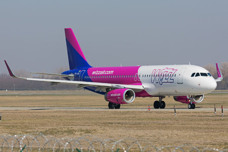Airbus A320-232 - HA-LSB operated by Wizz Air