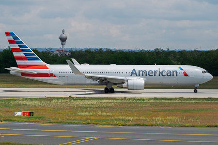 Boeing 767-300ER - N379AA operated by American Airlines