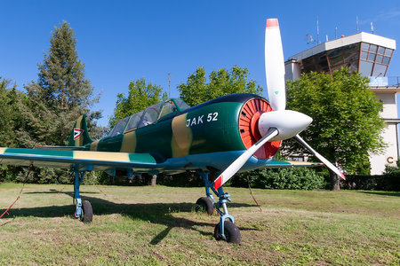 Yakovlev Yak-52 - 11 operated by Magyar Légierő (Hungarian Air Force)