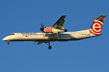 Bombardier DHC-8-Q402 Dash 8 - SP-EQL operated by LOT Polish Airlines