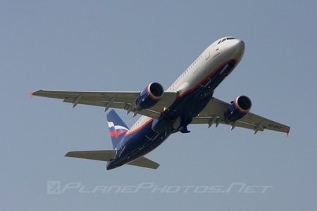 Airbus A320-214 - VQ-BAX operated by Aeroflot