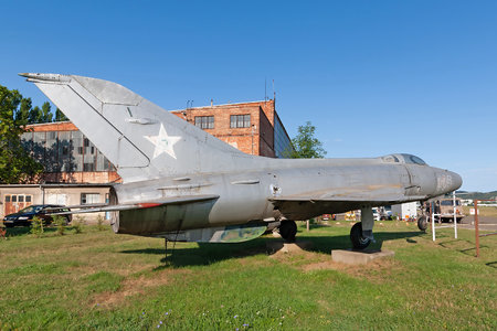 Mikoyan-Gurevich MiG-21F-13 - 305 operated by Magyar Néphadsereg (Hungarian People's Army)