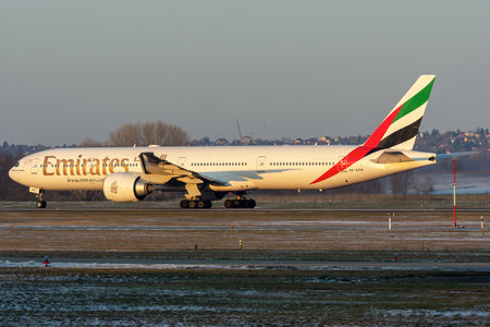 Boeing 777-300ER - A6-EPM operated by Emirates