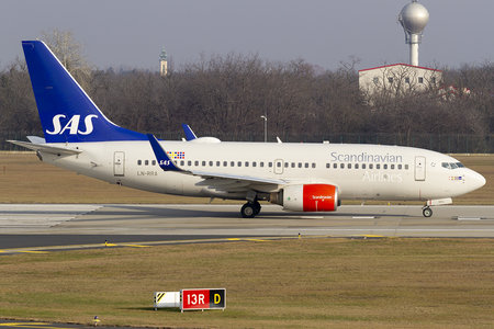 Boeing 737-700 - LN-RRA operated by Scandinavian Airlines (SAS)