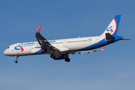 Airbus A321-231 - VP-BSW operated by Ural Airlines