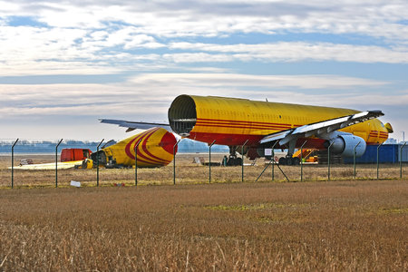 Airbus A300B4-203F - EI-EAC operated by DHL Air