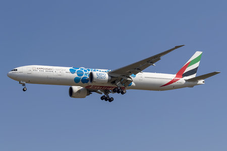 Boeing 777-300ER - A6-EPD operated by Emirates