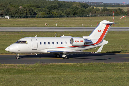 Bombardier Challenger 605 (CL-600-2B16) - HB-JSF operated by Private operator