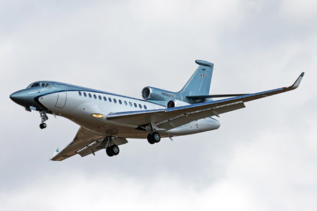 Dassault Falcon 7X - N990HA operated by Private operator