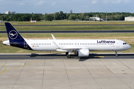 Airbus A321-271NX - D-AIEA operated by Lufthansa