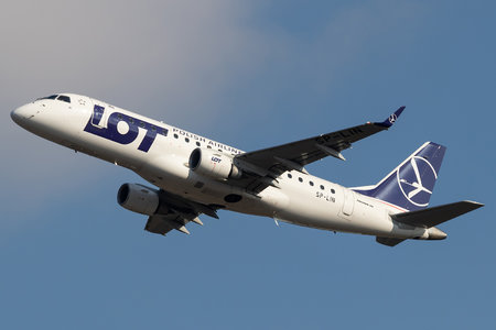 Embraer E175LR (ERJ-170-200LR) - SP-LIN operated by LOT Polish Airlines