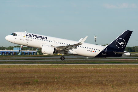 Airbus A320-271N - D-AIJB operated by Lufthansa