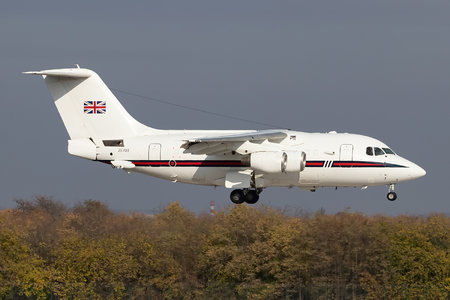 British Aerospace BAe 146 CC.2 - ZE700 operated by Royal Air Force (RAF)