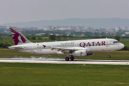 Airbus A320-232 - A7-AHO operated by Qatar Airways