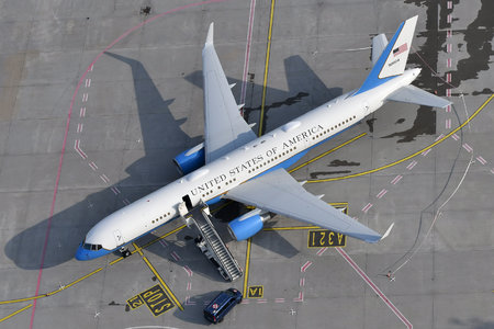 Boeing C-32A - 99-0004 operated by US Air Force (USAF)