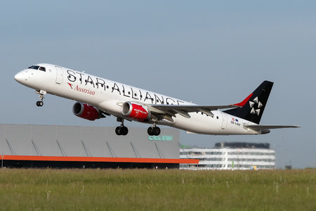 Embraer E195LR (ERJ-190-200LR) - OE-LWH operated by Austrian Airlines