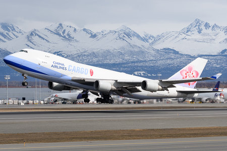 Boeing 747-400F - B-18710 operated by China Airlines Cargo