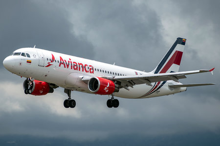 Airbus A320-214 - N821AV operated by Avianca
