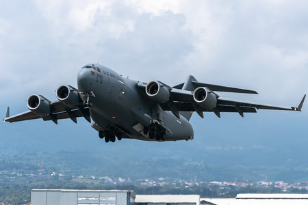 Boeing C-17A Globemaster III - 01-0193 operated by US Air Force (USAF)