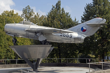 Mikoyan-Gurevich MiG-15bis - 3669 operated by Letectvo ČSĽA (Czechoslovak Air Force)