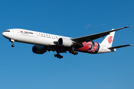 Boeing 777-300ER - B-2047 operated by Air China