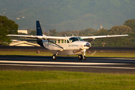 Cessna 208B Grand Caravan - YN-CHV operated by La Costeña Airlines