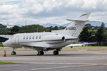 Hawker Beechcraft 750 - N750EL operated by Private operator